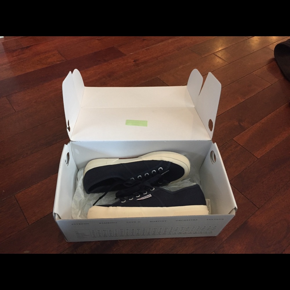 Brand new nave superga size 36